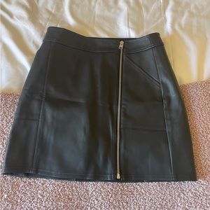 ✨SOLD✨NWT black faux leather skirt from Express